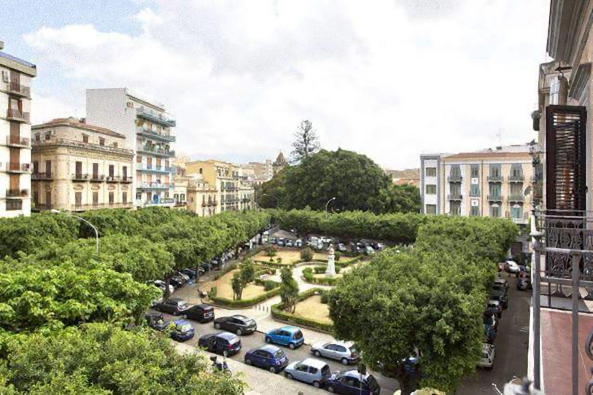 Palermo Centro Zoe Bed & Breakfast Exterior photo